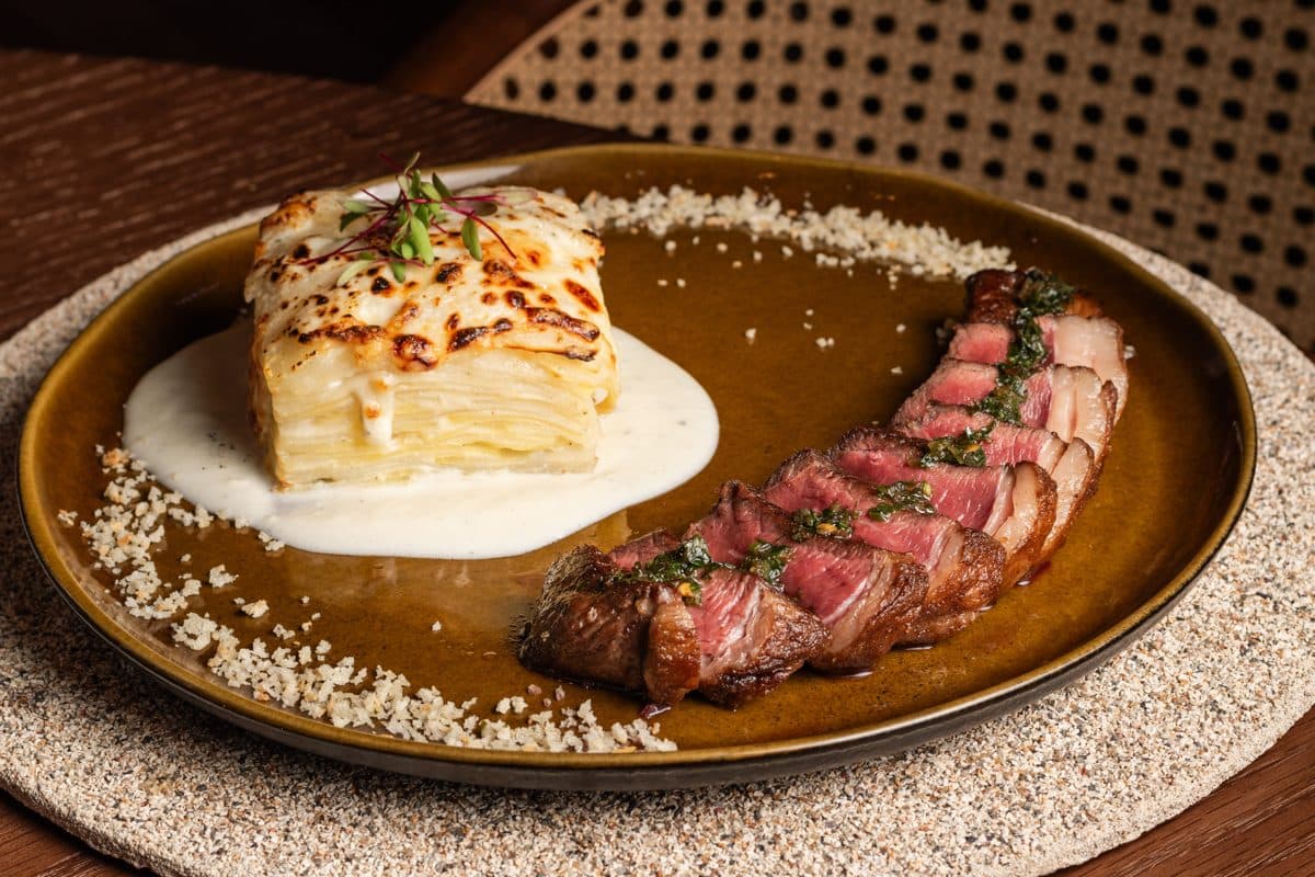 Picanha com batatas gratinadas